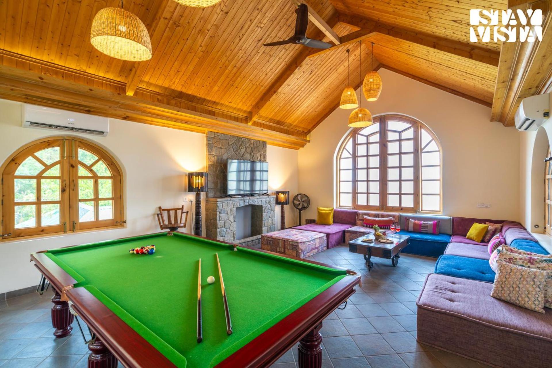 Stayvista At Sylvana Villas With Lawn, Bbq And Jacuzzi Kasauli Exterior photo